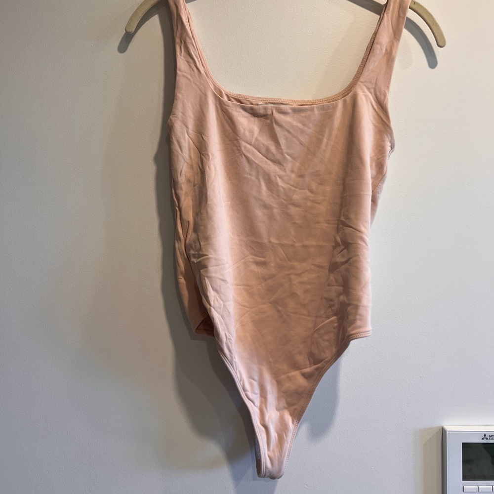 Aritzia Babaton Bodysuit